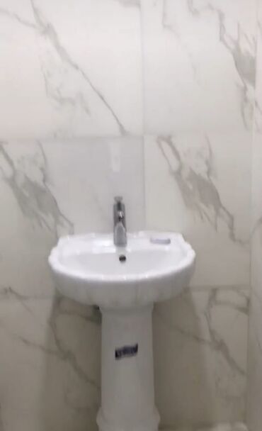 Digər kommersiya daşınmaz əmlakı: Zabrat 1 Təmirli, geniş obyekt tavan taxtadı,işığı -da lalafo.az — 10 Digər kommersiya daşınmaz əmlakı: Zabrat 1 Təmirli, geniş obyekt tavan taxtadı,işığı — 10