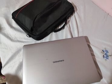 fujitsu notebook: Intel Core i5, 8 GB, 15.4 "