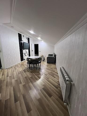 tap az kıraye evler: Mənzil zövqlü və müasir interyerlə təchiz olunub. Giriş hissəsində — 3