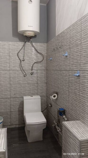 Uzunmüddətli kirayə mənzillər: Binəqədi rayonu,6-cı mkr,5 mərtəbəli binanın,1-ci mərtəbəsində, 2 — 4