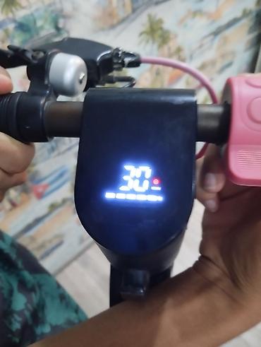 samokat satisi: İşlənmiş Elektrik samokat 12", 751 - 1000 Vt, 26 - 35 km/s, Ünvandan götürmə — 8