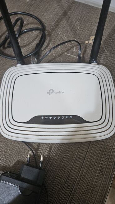 tp link роутер: Беспроводной маршрутизатор TP-Link белого цвета с двумя внешними