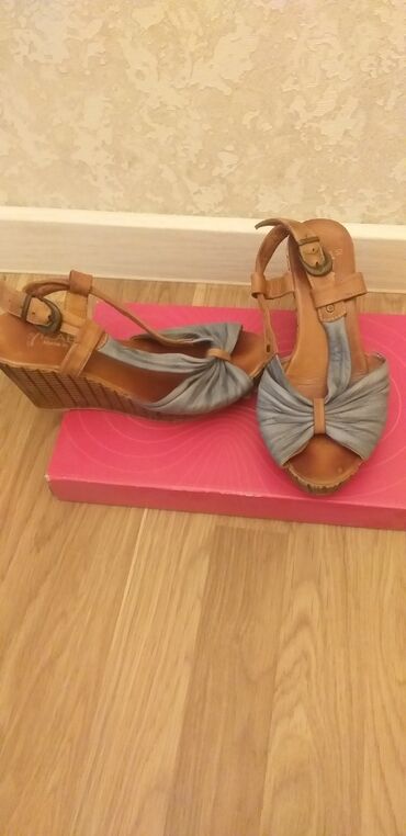 женские сандали adidas adilette: Derimod, Размер: 39, цвет - Синий, Новый