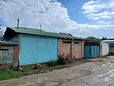 Продажа коттеджей и домов: Продается дом с двором и хозпостройками участок 4 соток рядом ходит — 1