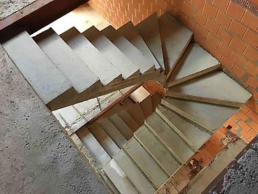 Pilləkən məhəccərləri: Betondan hazırlanmış pilləkənlər müxtəlif layihələr üçün uyğundur. Bu — 5