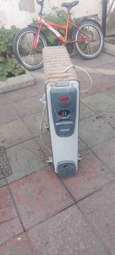 işlənmiş radiyator: Radiyator 1 spirali isleyir 15 manat unvan Razin tel 0773458609