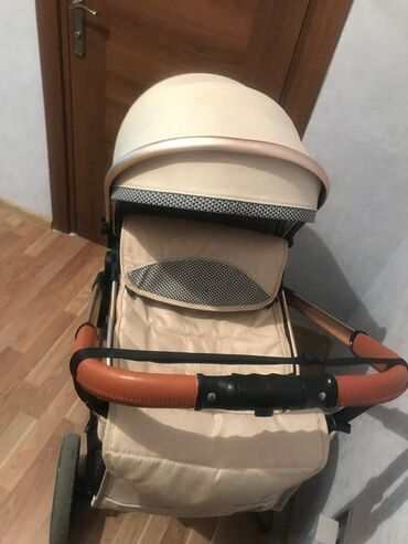 Modullu arabalar: Transformer araba, Yaş: <1 ay — 7