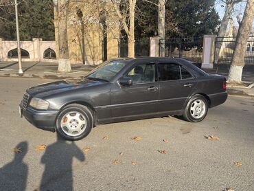 Mercedes-Benz: Mercedes-Benz C-Class: 2.2 l | 1995 il Sedan — 3