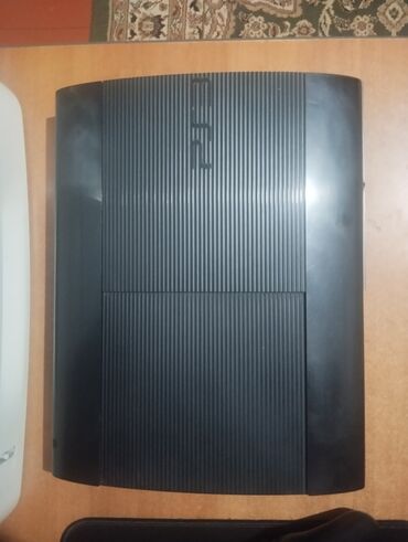 PS3 (Sony PlayStation 3): Игровая приставка Sony PlayStation 3 прошитая в комплекте с одним