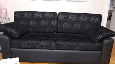kožne garniture: Trosed na razvlačenje. Kvalitetan mebl i eko koža. Bez ikakvih