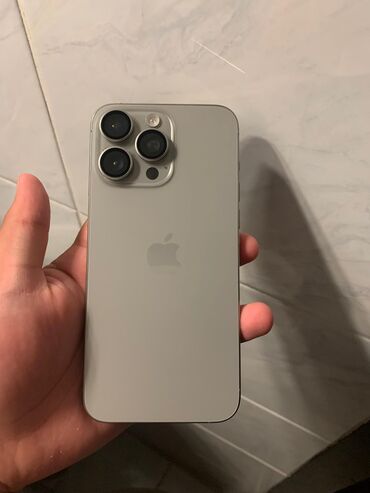 телефоны кнопочный: IPhone 15 Pro Max, Б/у, 256 ГБ, Natural Titanium, Защитное стекло, Чехол, 91 %