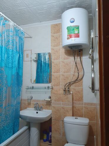 квартира 4 микрайон: 1 комната, 36 м², 104 серия, 4 этаж