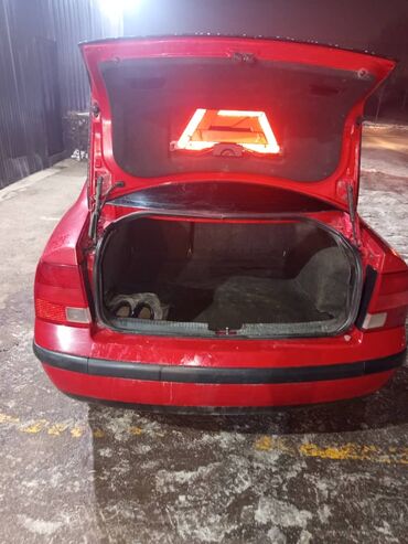 Volkswagen: Volkswagen Passat: 2004 г., 1.6 л, Автомат, Бензин, Седан — 10