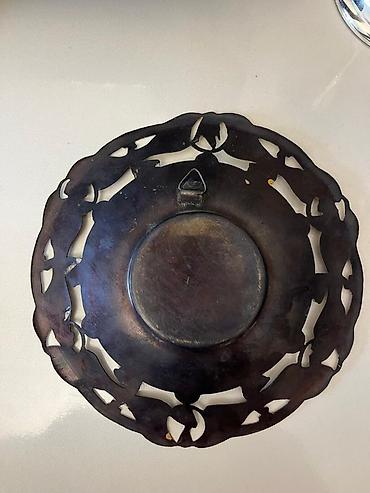 gips fiqurlar: Misir üslubunda dekorativ metal boşqab - Material: oyma naxışlı metal — 2