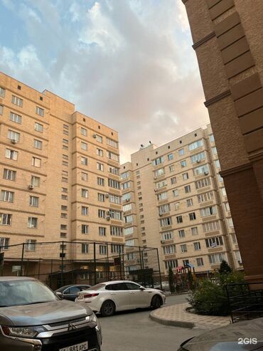 продаю дом с новопавловка жм ала тоо: 3 бөлмө, 101 кв. м, Элитка, 6 кабат, ПСО (өзү оңдоп түзөтүп бүтүү үчүн)