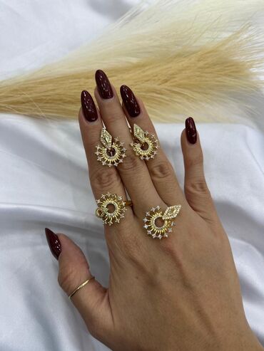 Bijuteriya dəstləri: Qızılı rəngdə zərgərlik dəstləri - Dörd yarpaq yonca dizaynlı dəst — 10