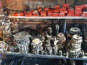 Ostali alati i mašine: Alat iz radionice na prodaju 🏭 Na prodaju alat iz masinske radionice 🔧 — 4