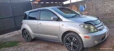 toyota ractis: Toyota ist: 2002 г., 1.5 л, Автомат, Бензин, Хетчбек