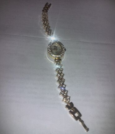 часы rosra quartz цена в бишкеке: QUARTZ 9007
женские часы
Есть маленькая трещина около стекла