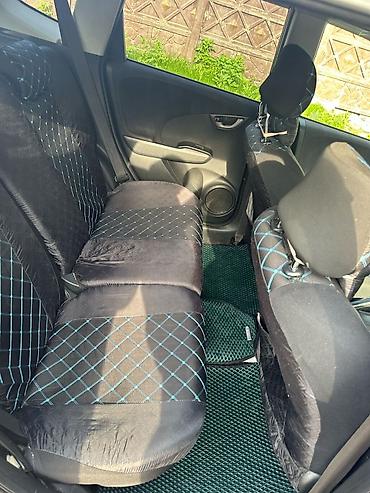 Honda: Honda Fit: 2010 г., Бензин, Хэтчбэк — 9