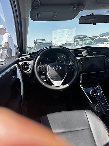 corola: Toyota Corolla: 2019 г., 1.8 л, Вариатор, Гибрид, Седан — 6
