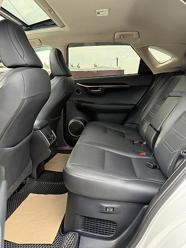 Lexus: Lexus NX: 2018 г., 2.5 л, Автомат, Гибрид, Кроссовер — 28
