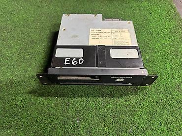 моноблок диск: DVD-привод навигации BMW E60 (Navigation System DVD) - Оригинальный — 1