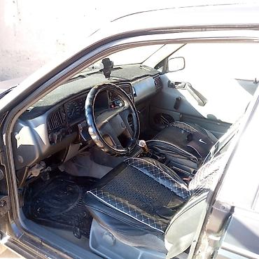войлочные изделия в машину: Volkswagen Passat Variant: 1990 г., 0.2 л, Механика, Бензин, Универсал — 4