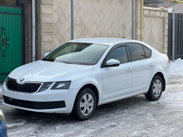 Skoda: Skoda Octavia: 2018 г., 1.6 л, Автомат, Бензин, Седан