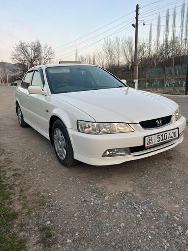 Honda: Honda Accord: 2001 г., 2 л, Автомат, Бензин, Седан