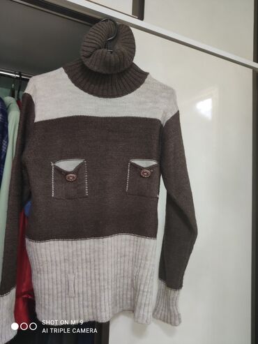 детский свитер с оленями: Женский свитер L (EU 40), XL (EU 42), цвет - Коричневый