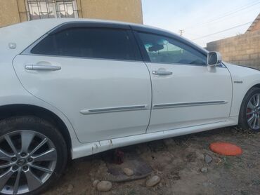 продаю в связи с переездом: Toyota Crown: 2009 г., 3.5 л, Вариатор, Гибрид, Седан