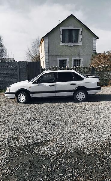 lancer 9: Volkswagen Passat: 1988 г., 1.8 л, Механика, Бензин, Седан — 4