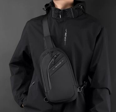 Барсетки: ПРОДАЮ НОВУЮ,КАЧЕСТВЕННУЮ И ОЧЕНЬ СТИЛЬНУЮ СУМКУ/БАРСЕТКУ.НЕ — 2