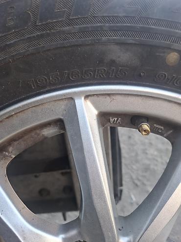 купить bridgestone blizzak: Комплект: зимняя шина Bridgestone Blizzak на литом диске — 2
