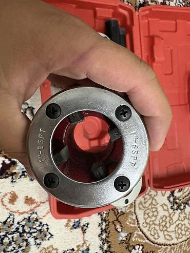 4 pot: Набор для нарезания трубной резьбы с трещоткой в кейсе. Состав: - — 5