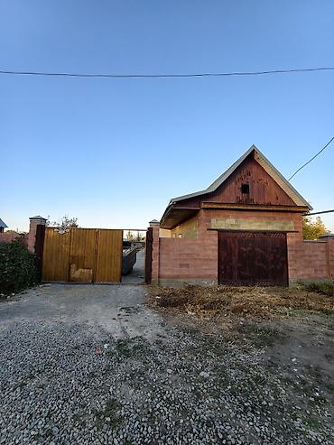 аренда дома с бильярдом: Продаю дом(времянка) с.кара джыгач гольф клуб. начало села, удобная — 1