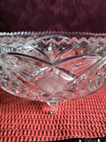 Činije: Cinija nova kristal,rucni rad sa tri stope 70te. Cinija kristal,led na lalafo.rs — 9 Činije: Cinija nova kristal,rucni rad sa tri stope 70te. Cinija kristal,led — 9