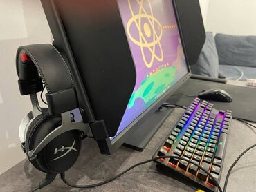kompjuter s zhk monitorom: Компьютер