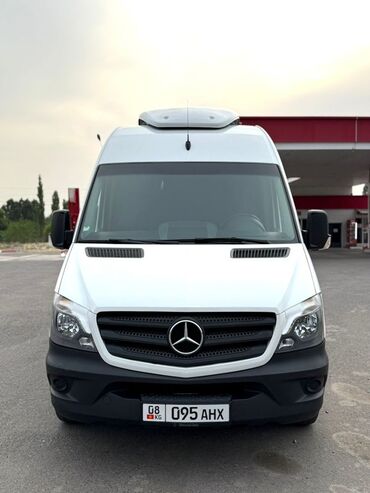 руль мерседесе: Жеңил жүк ташуучу унаа, Mercedes-Benz