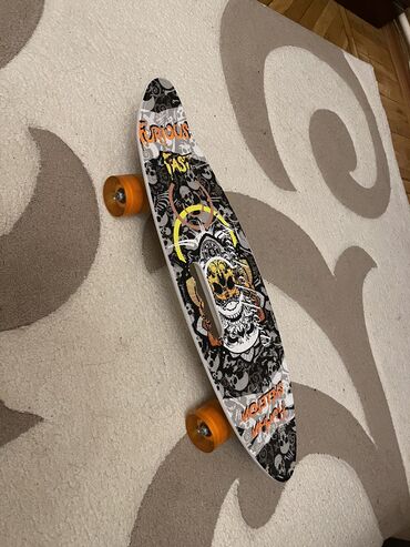 skateboard satışı: Yenidir. 40 azn alinib, istifade olunmayib. 20 azn satiram