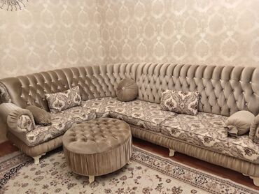 купить компьютерный стол бу: SofiKünc divan + pufik qiymet 450 azn ela veziyyetdedir unvan qaradag
