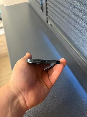 apple max: IPhone 13, Б/у, 128 ГБ, Midnight, 76 % — 4