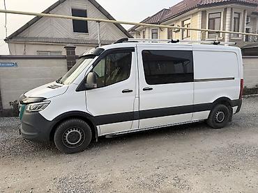 Легкий грузовой транспорт: Легкий грузовик, Mercedes-Benz — 3