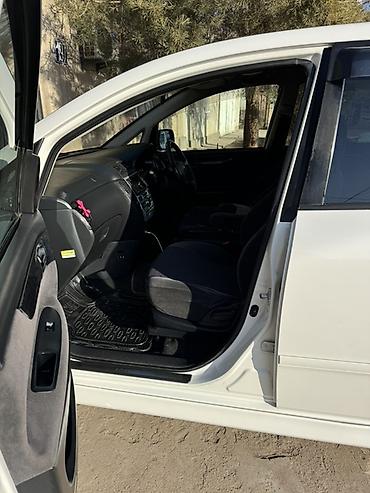 Toyota: Toyota Ipsum: 2004 г., 2.4 л, Автомат, Газ, Минивэн — 9