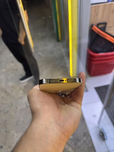 iphone 2020: IPhone 14 Pro, 256 GB, Qızılı, Face ID — 3