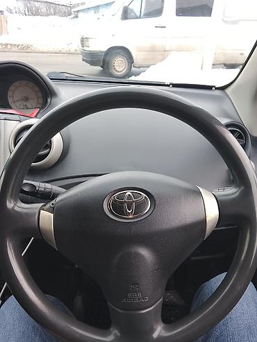 e60 m5: Toyota Ist: 2005 г., 1.3 л, Автомат, Бензин, Хэтчбэк — 5