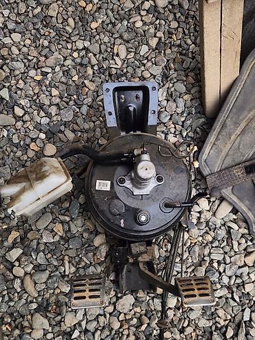 air pump: Педальный узел с вакуумным усилителем тормозов и главным тормозным — 1