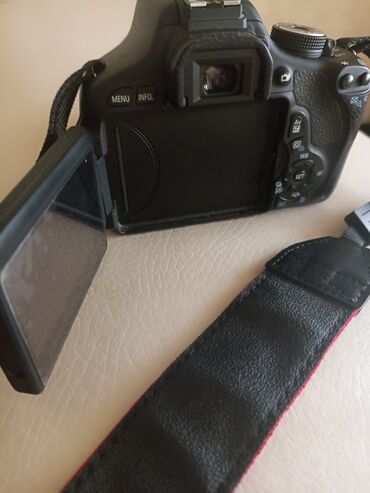 canon d600: Фотоаппарат Canon 
пользовались 2_3р
подзарядник и сумка в комплекте