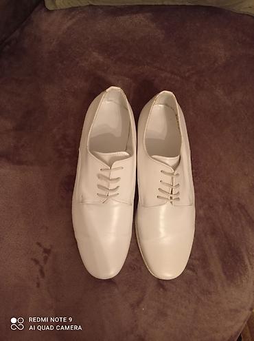 iş batinka: Ağ rəngli bağlamaqlı klassik ayaqqabı - Stil: Minimalist, düz — 5